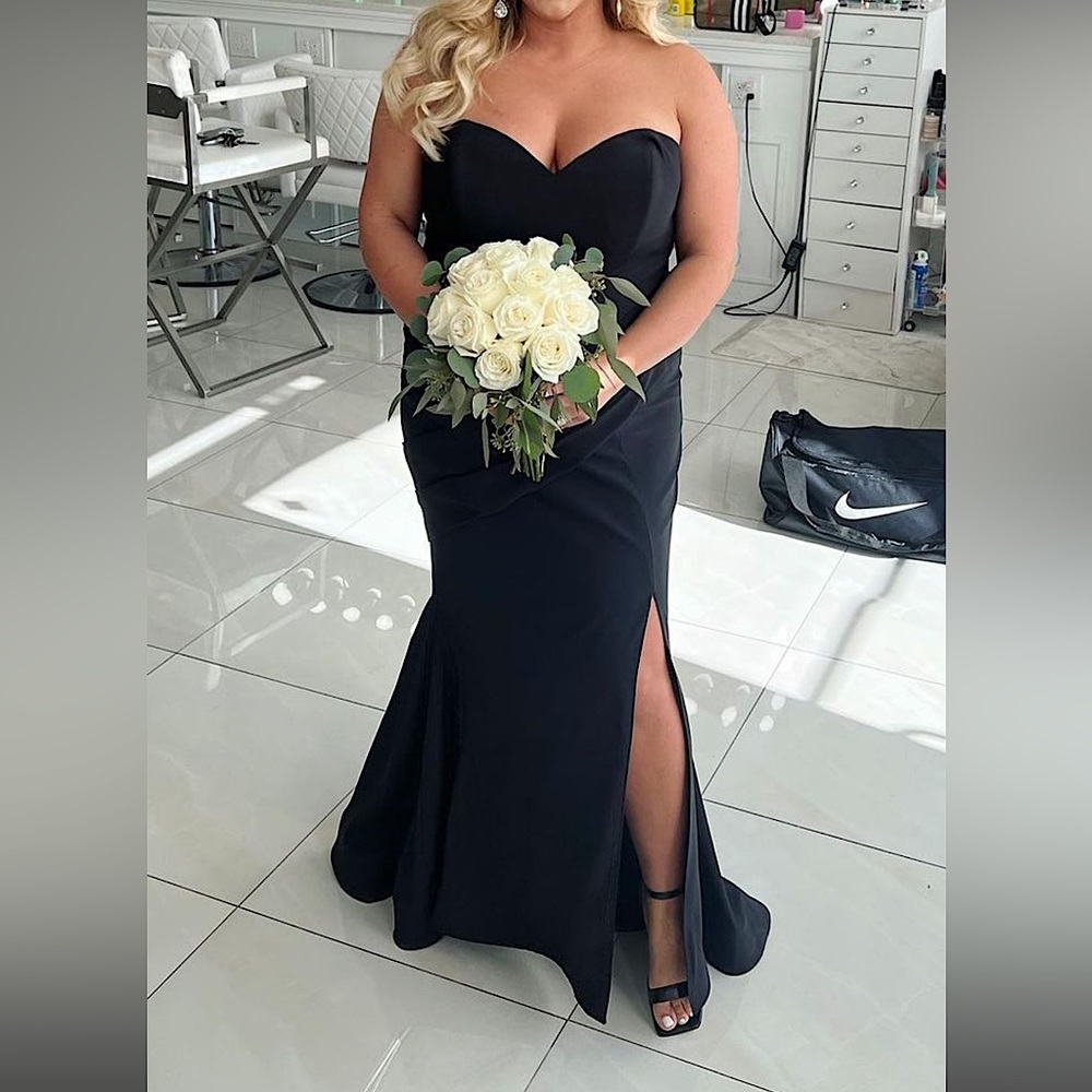 Black strapless formal dress